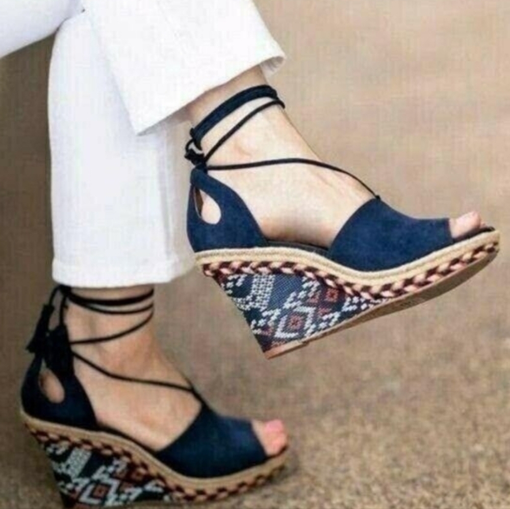 CAbi Isla Espadrille Navy Wedge Sandals - Size 9  - Picture 2 of 6